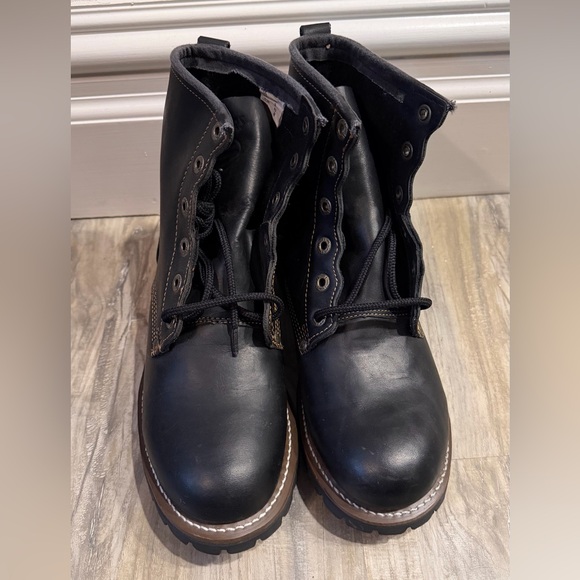 Skechers Vintage Laramie Boots 🥾 - Picture 5 of 16